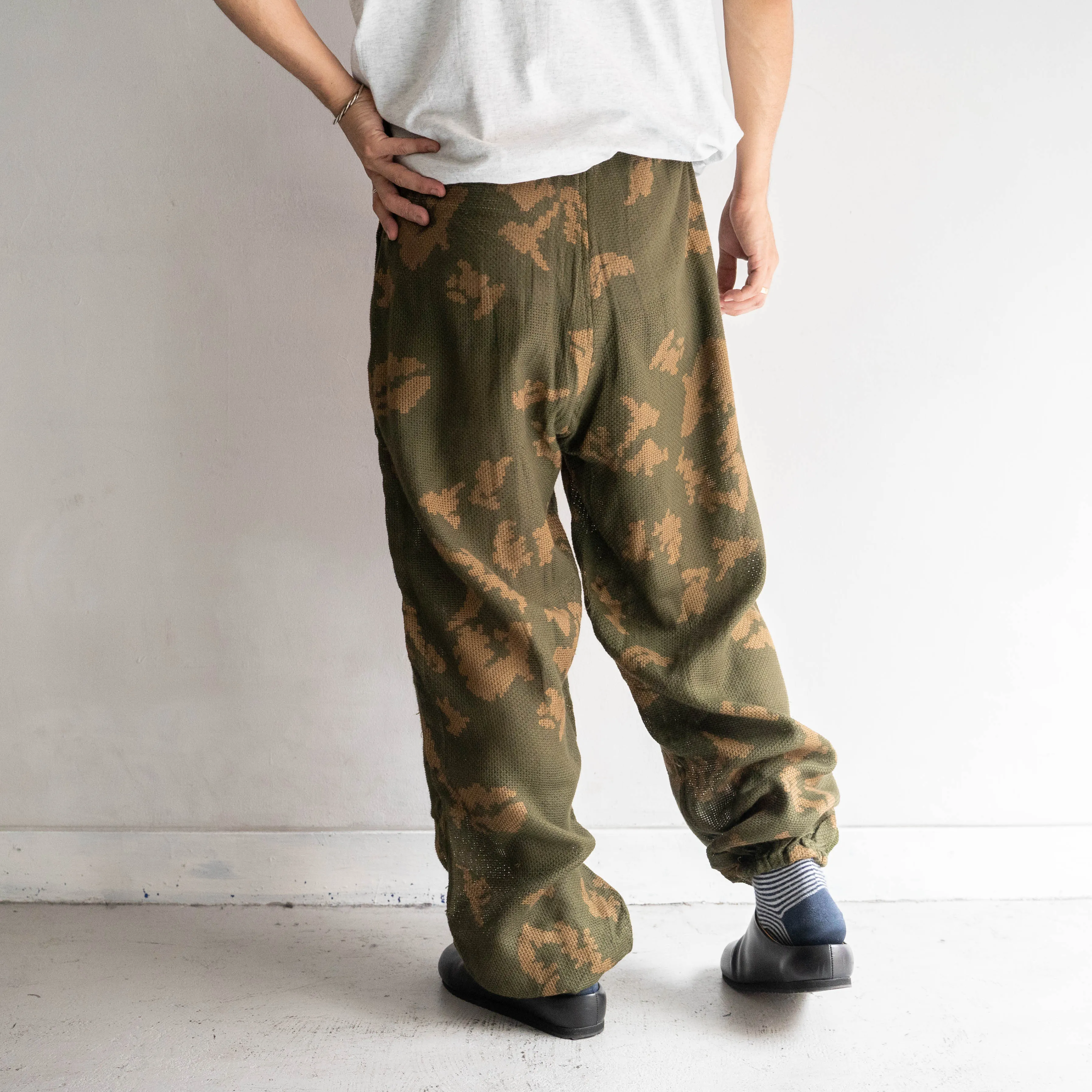 1970-80s Russian military boder guard KLMK camoflage mesh easy pants