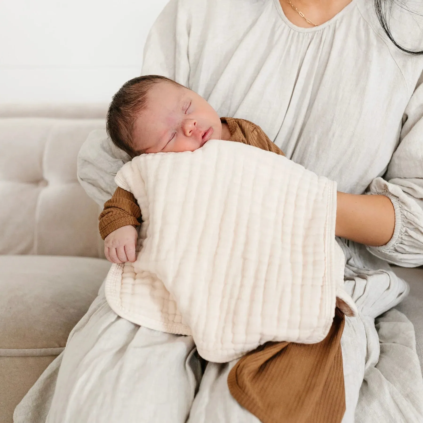 Baby Burp Cloth | Cloud Muslin |  Cream | Lou Lou and Co.