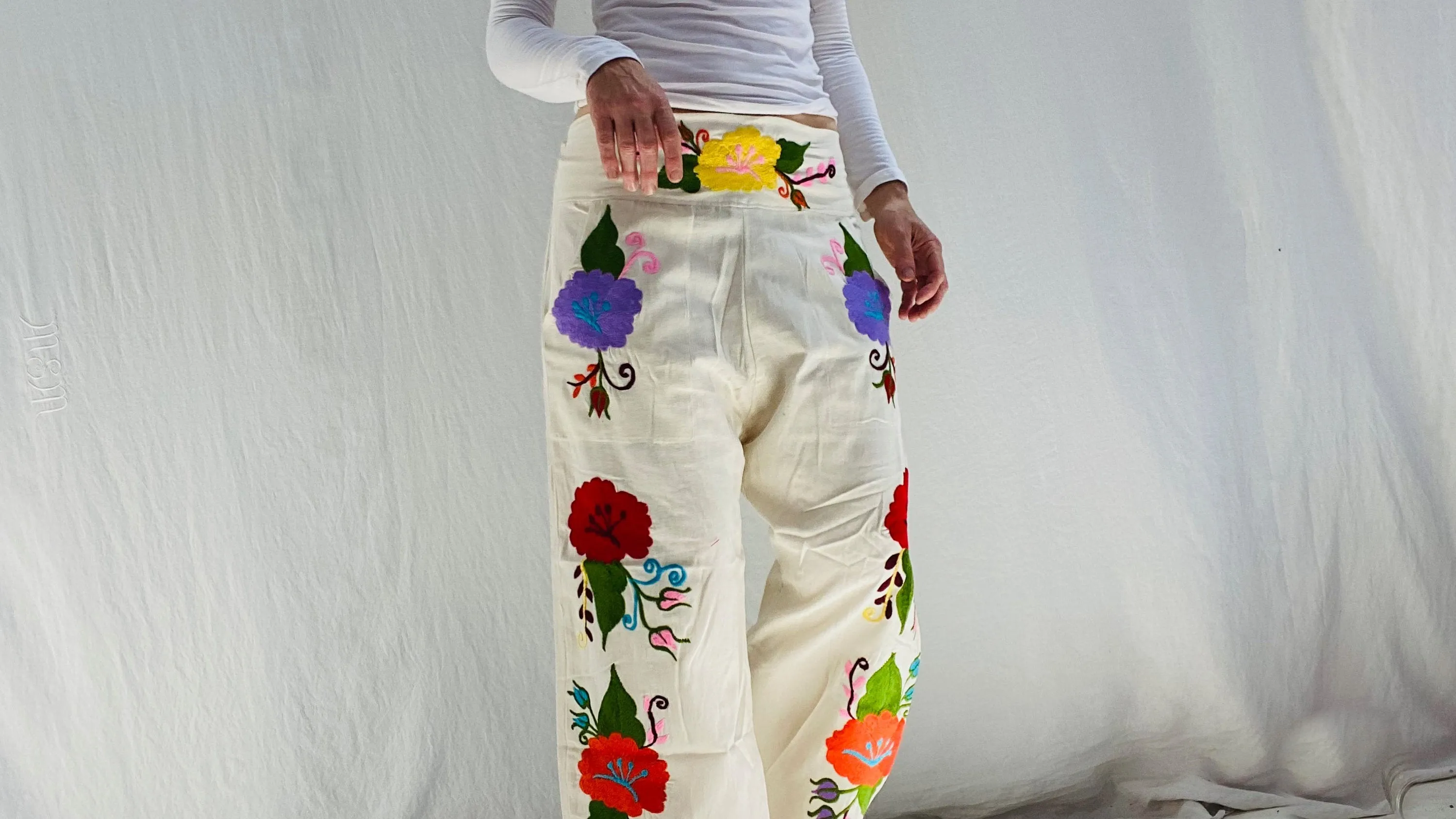 Wide Leg Embroidered Pants. Zinacantan, Mexico. XS-M. 0101