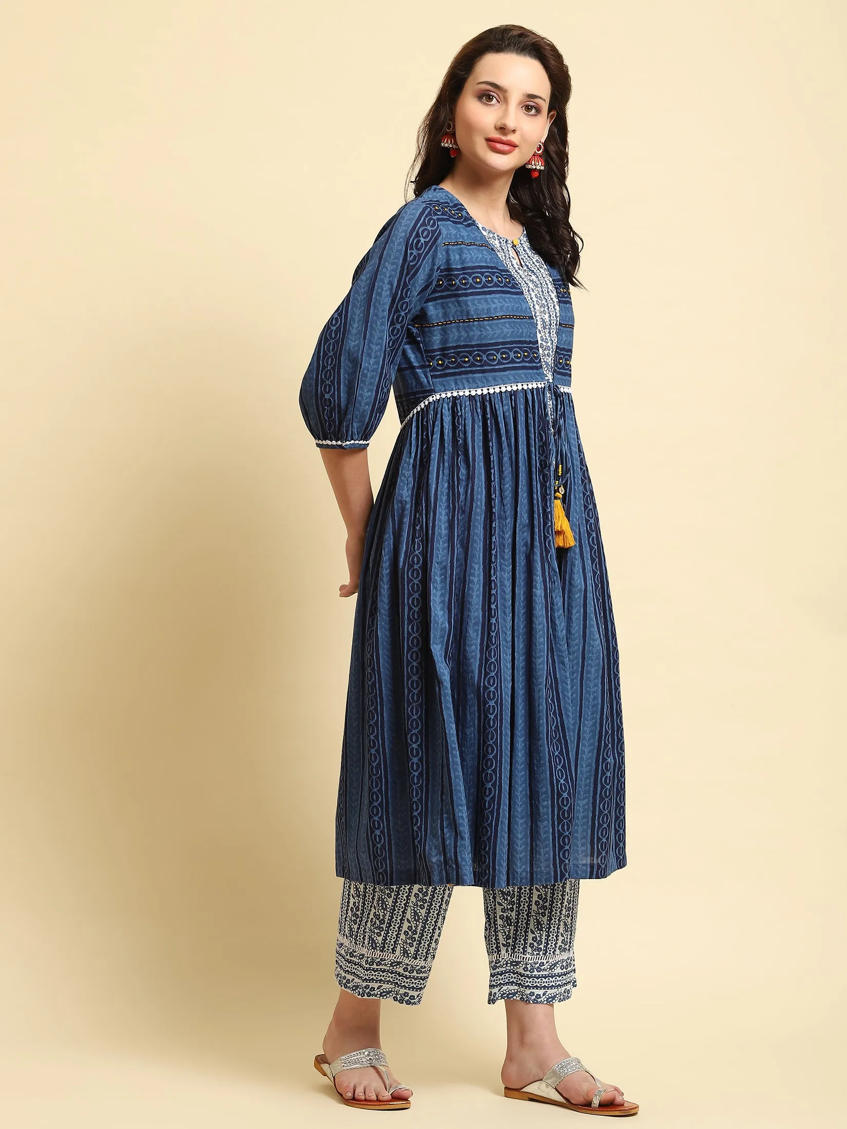 Women Navy Blue Floral Printed Jacket Inner Trouser
